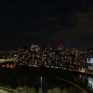 Canary Wharf & O2 Apartment
